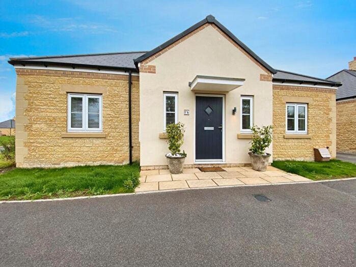 3 Bedroom Detached Bungalow To Rent In Holloway Lane, Witney, Oxfordshire, OX29