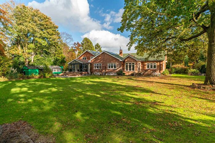 3 Bedroom Detached Bungalow To Rent In **Dorma Bungalow* South Drive, Woolsington, NE12