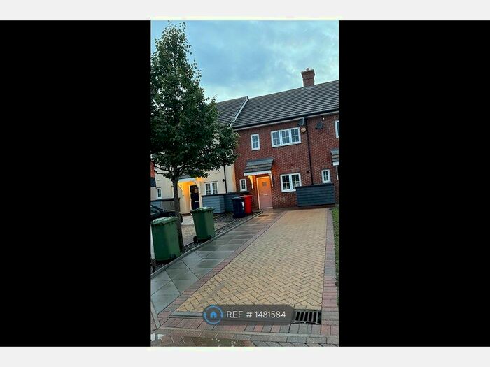 3 Bedroom Terraced House To Rent In Edenbridge Road, Slough, SL2