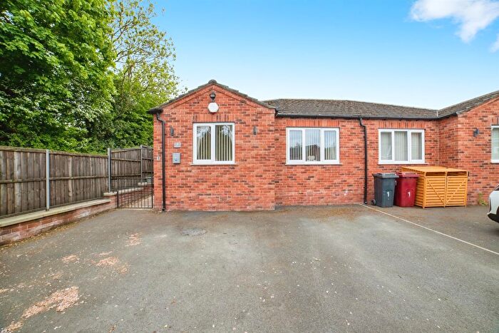 2 Bedroom Semi-Detached Bungalow For Sale In Whites Lane, Blackwell, Alfreton, DE55