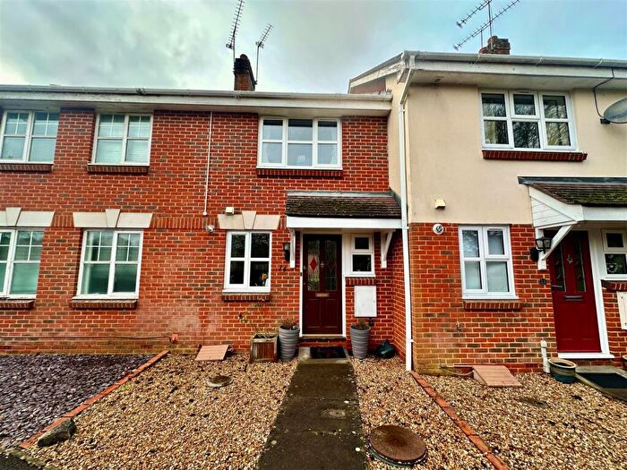 2 Bedroom Terraced House For Sale In Meadow Bank, Farnham, GU9