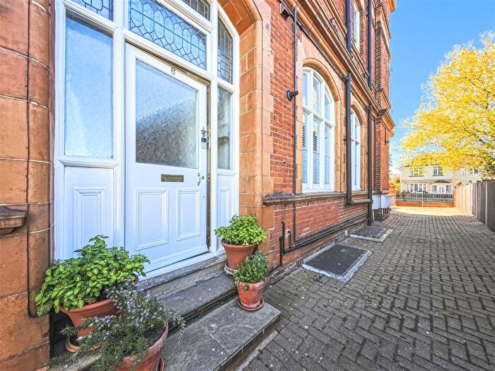 2 Bedroom Flat For Sale In Station Road, Herne Bay, CT6