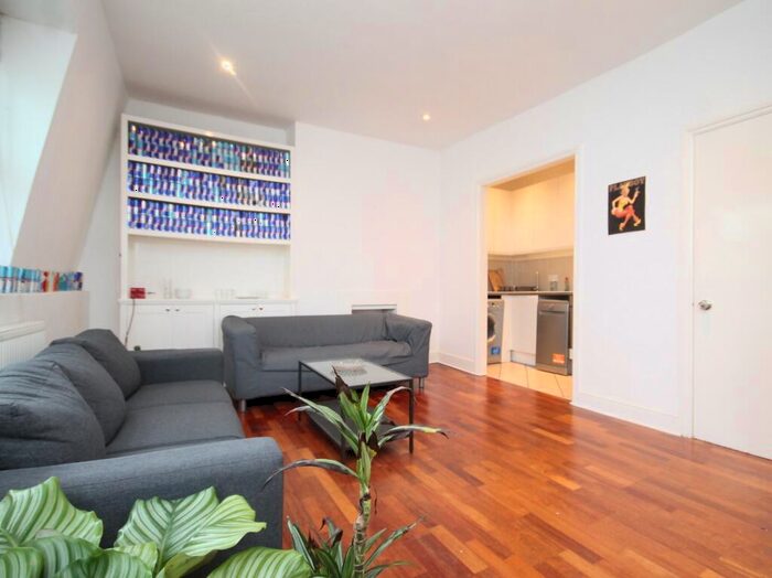 2 Bedroom Flat To Rent In Hillmarton Road, Islington, N7