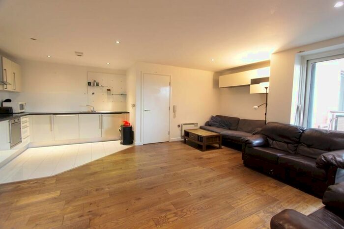 2 Bedroom Flat To Rent In Ecclesall Road, Sheffield, S11