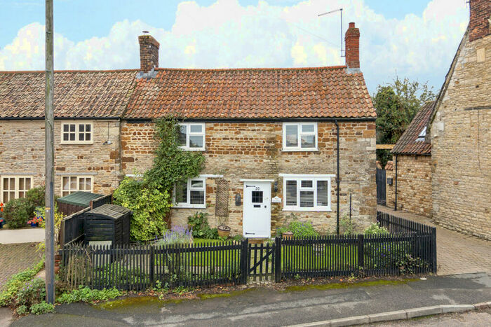 3 Bedroom Cottage For Sale In Church Street, Isham, NN14