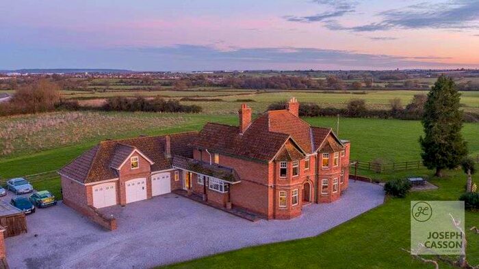 6 Bedroom Property For Sale In Durleigh, Bridgwater, Somerset, TA5 2