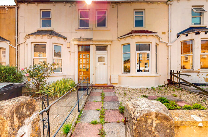 6 Bedroom House To Rent In Lorne Road, BA2