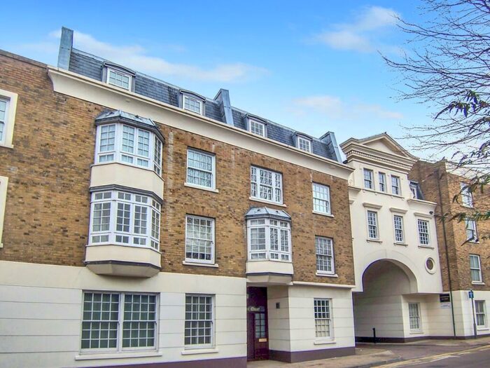 2 Bedroom Apartment To Rent In Melbourne Quays, West Street, Gravesend, Kent, DA11