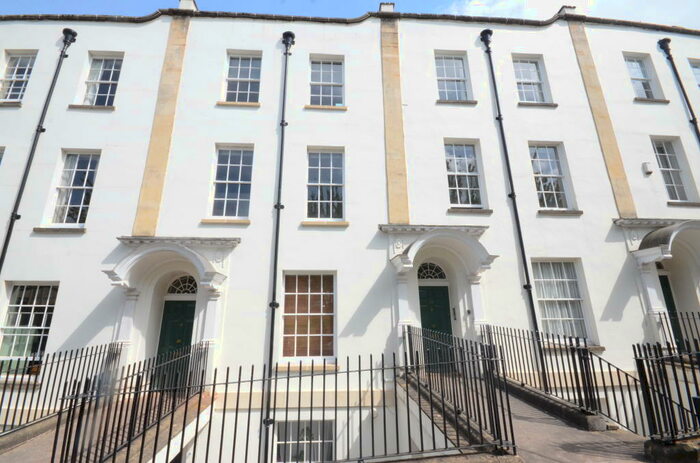 1 Bedroom Apartment To Rent In Park Place, Clifton, BS8