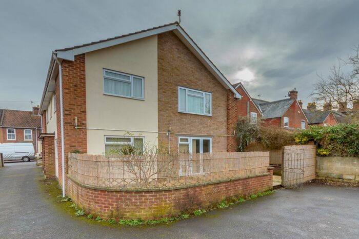 1 Bedroom Flat To Rent In Ashley Road, Salisbury, SP2