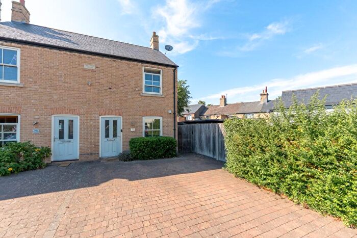 3 Bedroom Semi-Detached House For Sale In Ouse Walk, Huntingdon, Cambridgeshire, PE29