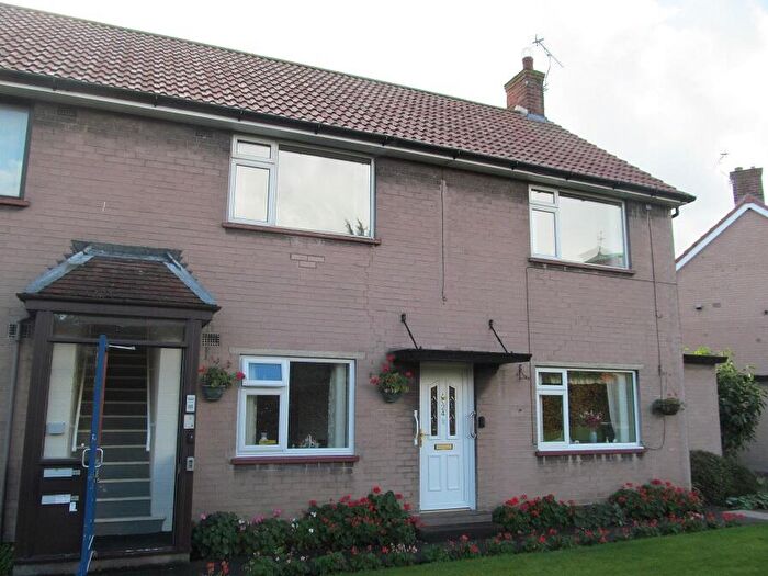 2 Bedroom Flat To Rent In Fairfield Gardens, Carlisle, CA2