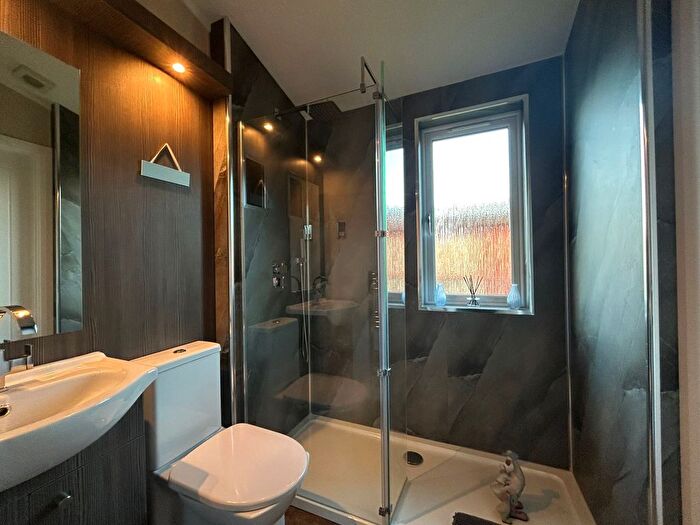 2 Bedroom Lodge For Sale In Old Malton Road, Staxton, Scarborough, YO12