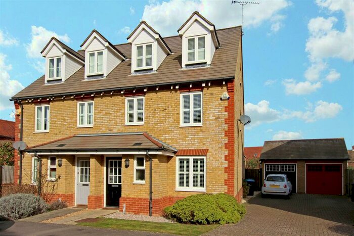 4 Bedroom Semi-Detached House To Rent In Curf Way, Burgess Hill, West Sussex, RH15