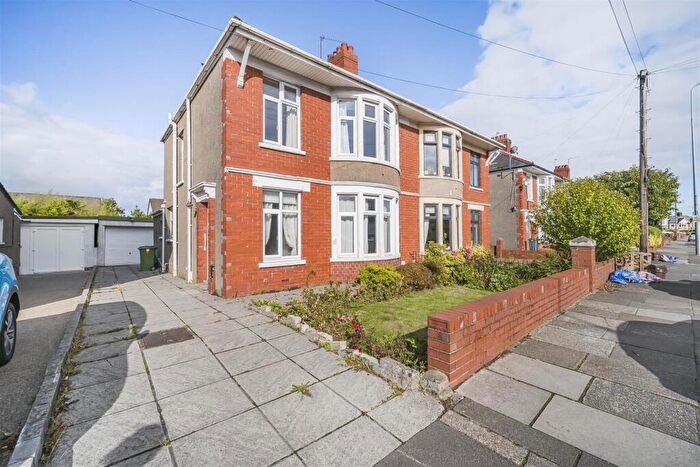 3 Bedroom Semi-Detached House For Sale In Maes-Y-Coed Road, Heath, Cardiff, CF14