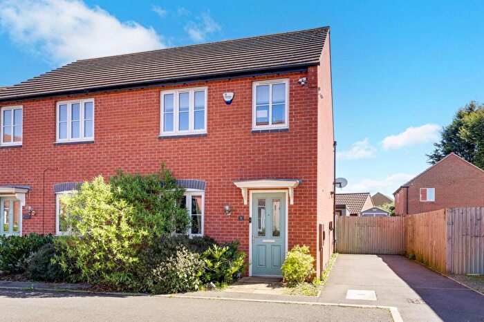 3 Bedroom Property For Sale In Osborne Close, Hucknall, NG15