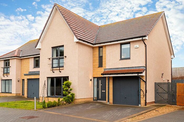 4 Bedroom Detached House For Sale In Dempster Place, Dunbar, EH42