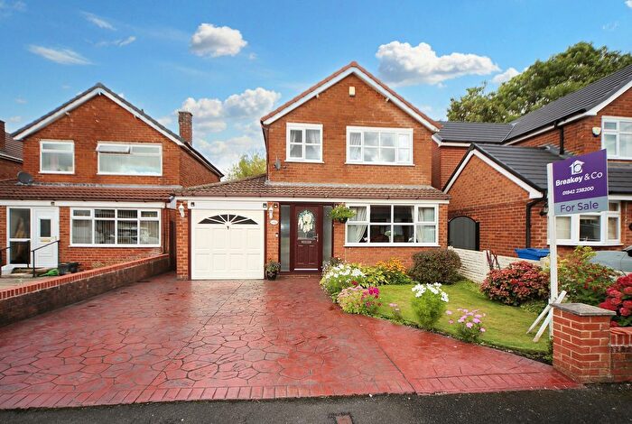 3 Bedroom Detached House For Sale In Annesley Crescent, Wigan, WN3