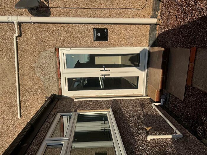 1 Bedroom Flat To Rent In Brook End, Fazeley, Tamworth, Staffordshire, B78