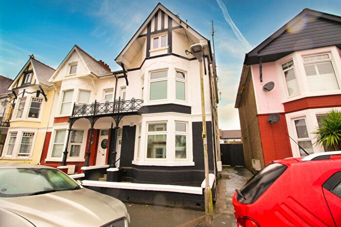 1 Bedroom Apartment To Rent In Picton Avenue, Porthcawl, CF36