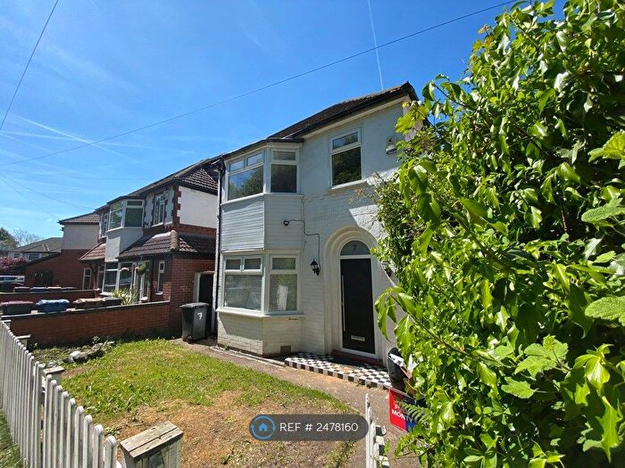 3 Bedroom Detached House To Rent In Heathland Road, Salford, M7