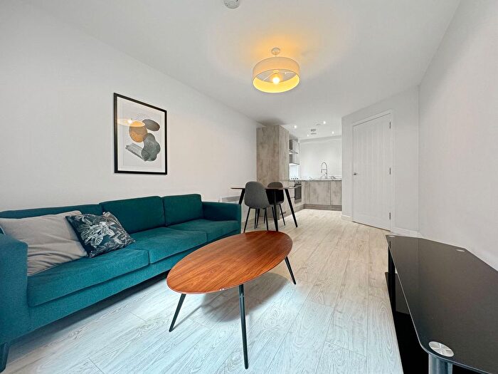 1 Bedroom Flat To Rent In Block E, Victoria Riverside, Leeds City Centre, LS10