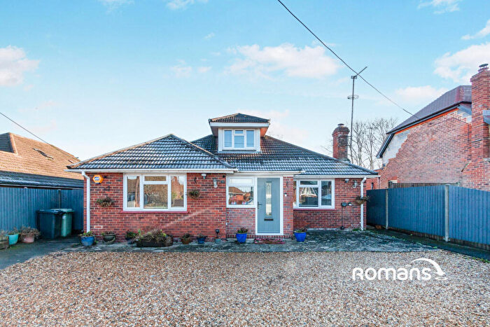 4 Bedroom Bungalow To Rent In Blenheim Road, Old Basing, Basingstoke, RG24