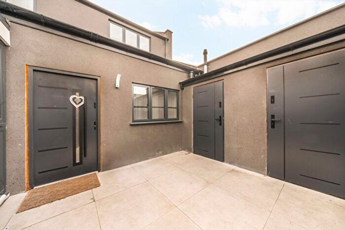 4 Bedroom Detached House For Sale In Belton Road, North West London, NW2