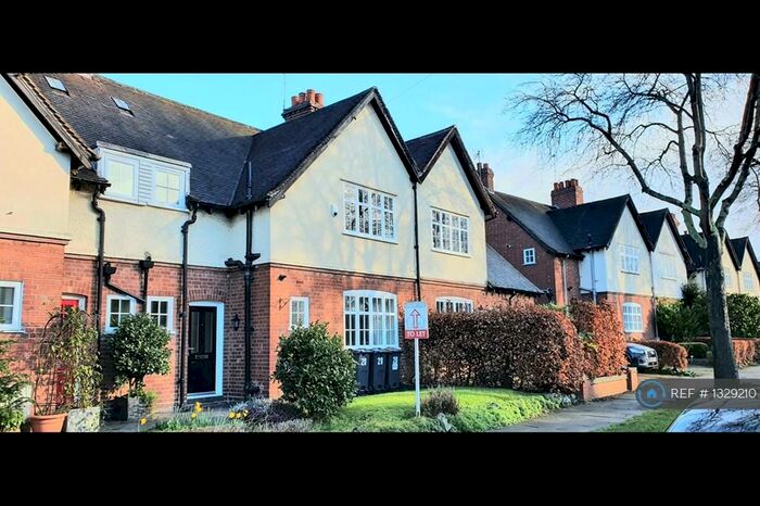 3 Bedroom Terraced House To Rent In High Brow, Birmingham, B17