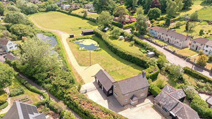 4 Bedroom House For Sale In Mill Lane, Fovant, SP3