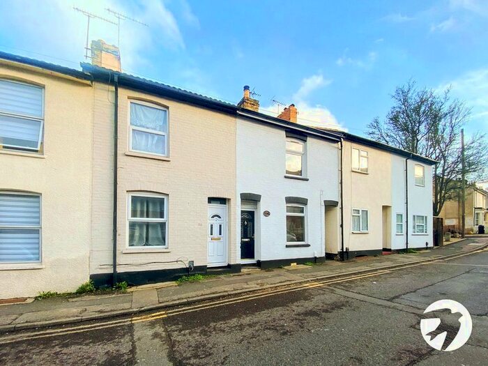 2 Bedroom Terraced House To Rent In James Street, Gillingham, Kent, ME7