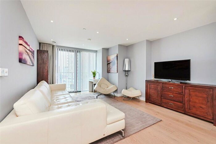 1 Bedroom Flat To Rent In Heritage Tower, East Ferry Road, E14