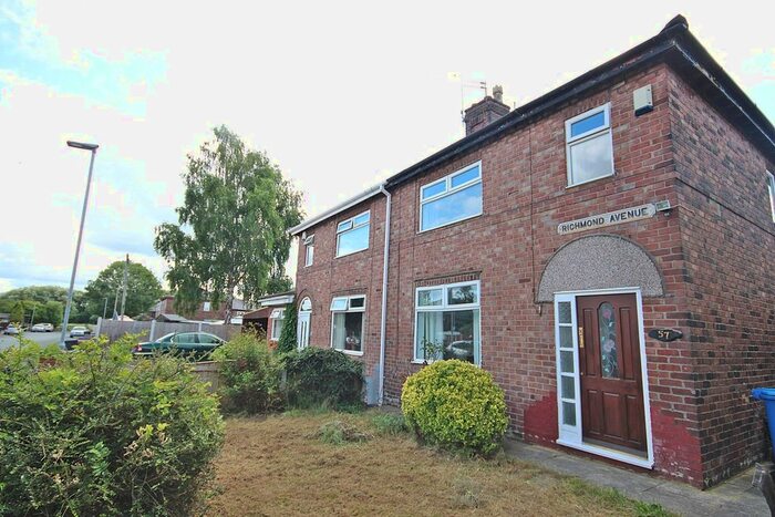 3 Bedroom Semi-Detached House To Rent In Richmond Avenue, Warrington, WA4