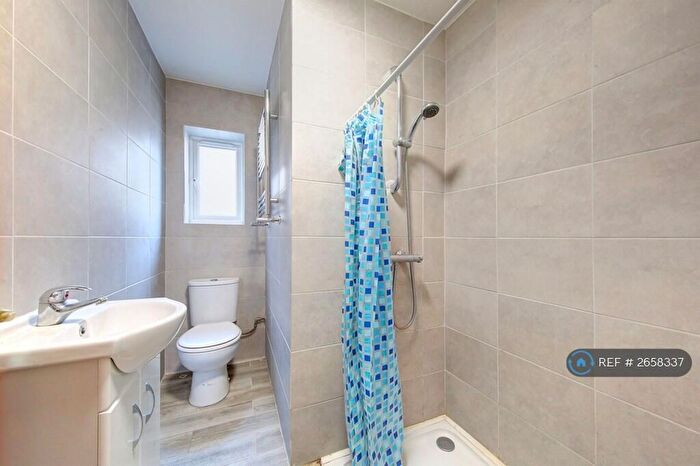 5 Bedroom Semi-Detached House To Rent In Canbury Park Road, Kingston Upon Thames, KT2