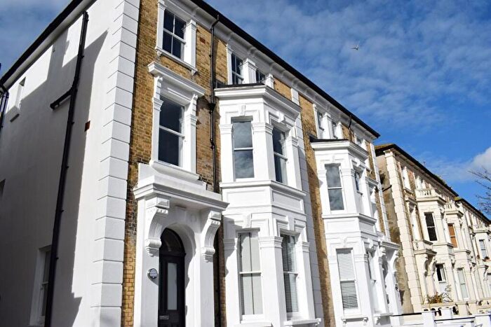 Flat To Rent In Selborne Road, Hove, East Sussex, BN3