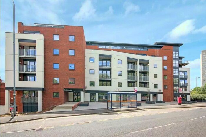 1 Bedroom Flat To Rent In The Quadrant, Sand Pits, Birmingham, B1