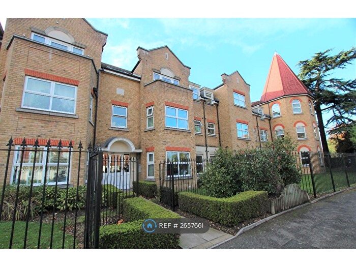 2 Bedroom Flat To Rent In Salmons Brook House, Enfield, EN2