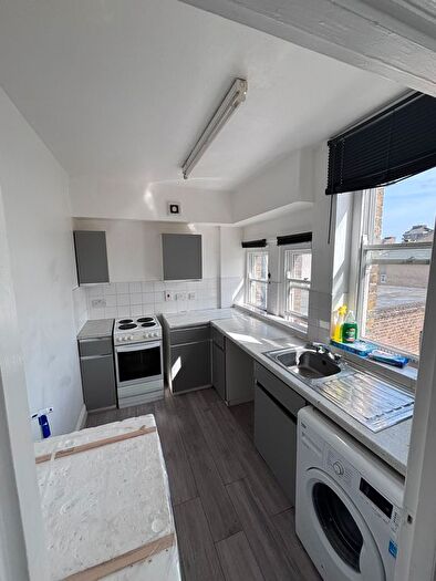 1 Bedroom Flat To Rent In London, SE8