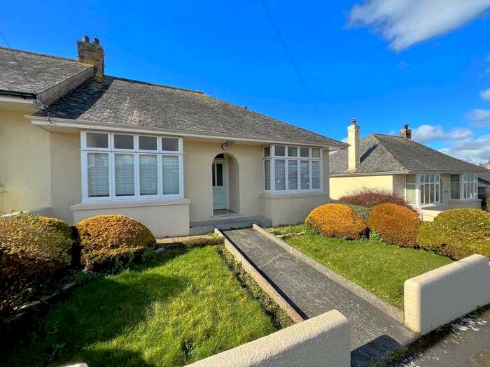 3 Bedroom Bungalow For Sale In Frith Road Saltash Town, Saltash, PL12