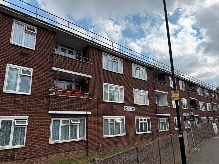 3 Bedroom Flat To Rent In Greenford Road, Greenford, UB6
