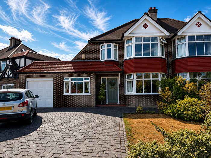 3 Bedroom Semi-Detached House For Sale In Greenways, Beckenham, BR3