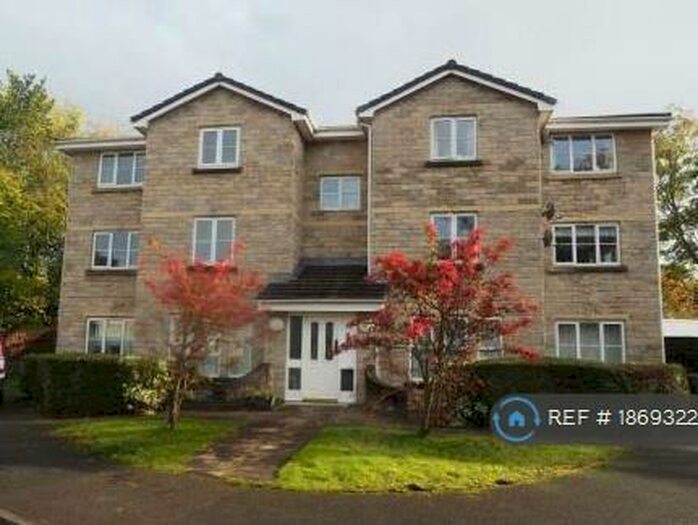 2 Bedroom Flat To Rent In Brook Fold, Chapel-En-Le-Frith, High Peak, Derbyshire, SK23