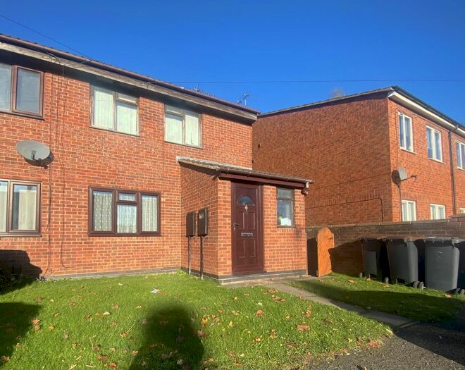 2 Bedroom Maisonette To Rent In Pine Tree Road, Bedworth CV12