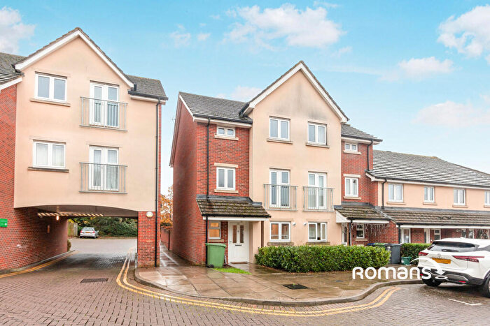 4 Bedroom Terraced House To Rent In Cromwell Road, Camberley, GU15