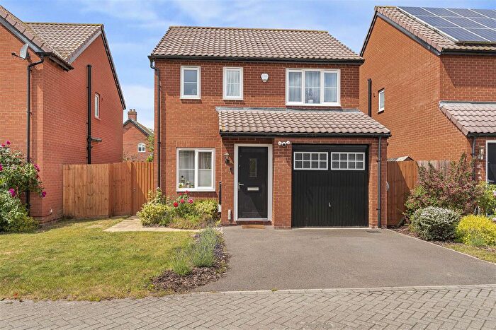 3 Bedroom Detached House For Sale In Hop Bine Drive, Waterbeach, Cambridge, CB25