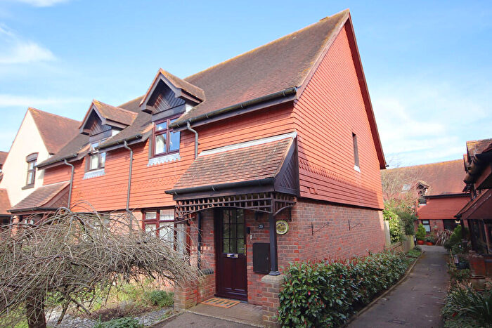 2 Bedroom End Of Terrace House For Sale In Wisborough Green, RH14