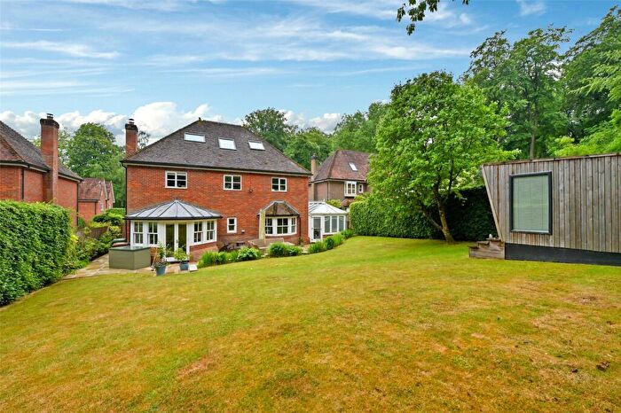 5 Bedroom Detached House To Rent In Baron Way, Kingwood, Henley-on-Thames, Oxfordshire, RG9