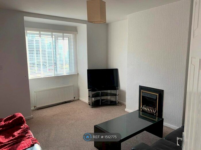 2 Bedroom Terraced House To Rent In Rosedale Gardens, Sheffield, S11