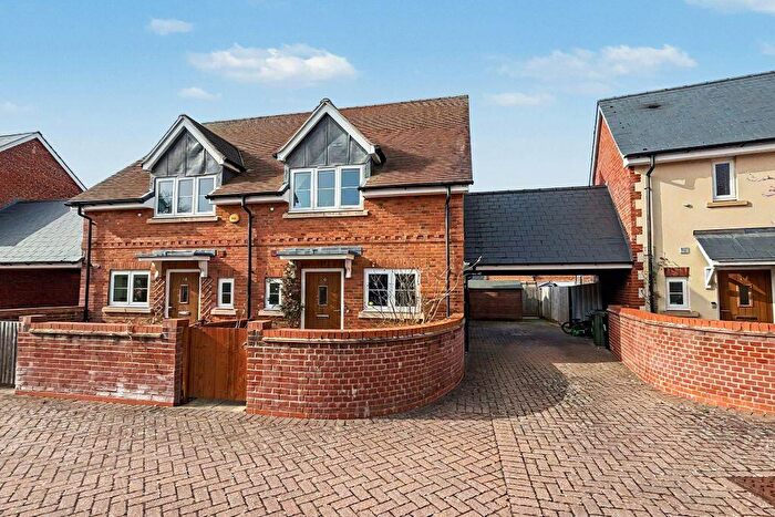 2 Bedroom Semi-Detached House For Sale In Fiver Close, Whitchurch, RG28