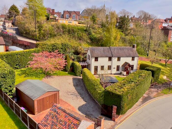 4 Bedroom Cottage For Sale In Oldbury Wells, Oldbury, Bridgnorth, WV16